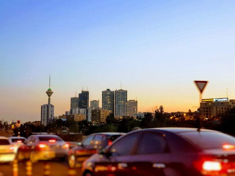 arman-taherian-c4pe3HEhnig-unsplash